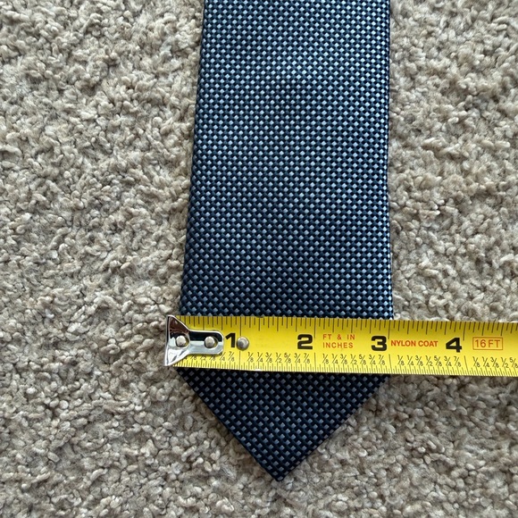 Hugo Boss Silk Tie Made in Italy – Blue Check Pattern - Picture 5 of 6